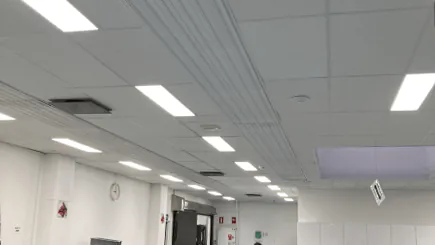 Labor- und Produktionsbeleuchtung